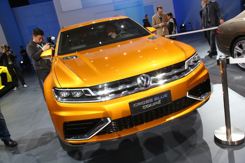 Shanghai 2013: Volkswagen Group Night: Volkswagen Concept Cross Blue Coupé.
