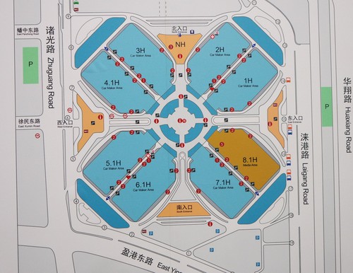 Shanghai 2015: Der Lageplan täuscht mit niedlichen Farben über die Größe des Komplexes hinweg.