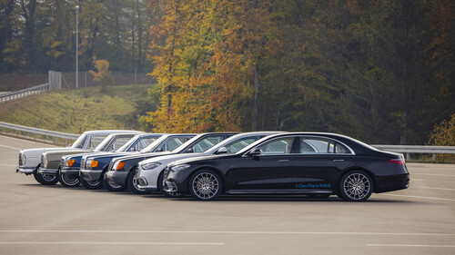 Sieben Modellgenerationen Mercedes-Benz S-Klasse.