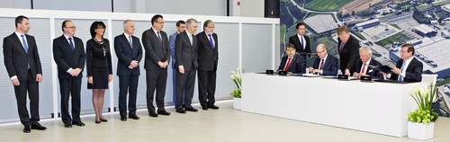 Skoda erweitert das Werk Kvasiny: Vertreter des Unternehmens und der tschechischen Regierung unterzeichneten eine entsprechende Vereinbarung.