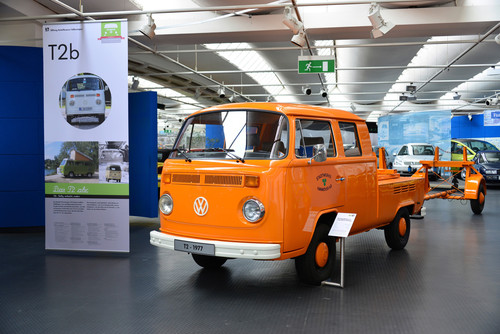 Sonderausstellung &quot;Das T2 abc&quot;: Praxiserprobt und nun im Museum zu bestaunen: Doppelkabinen-Fahrzeug T2b mit Langgutanhänger, der bei den Stadtwerken Hannover im Einsatz war.
