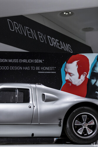 Sonderausstellung „Driven by Dreams“ im Porsche-Museum in Stuttgart.