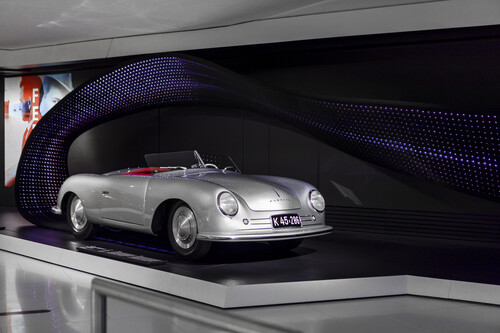 Sonderausstellung „Driven by Dreams“ im Porsche-Museum in Stuttgart: Porsche 356 „Nr. 1“ Roadster.