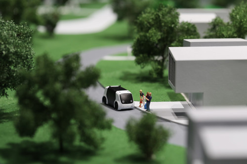 Sonderausstellung „Urbane Mobilität der Zukunft“ in der Autostadt.
Titel mit einem Sedric im Maßstab 1:87.