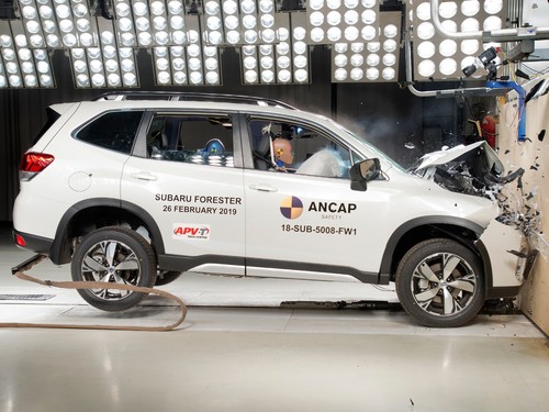Subaru Forester im Euro-NCAP-Crashtest.