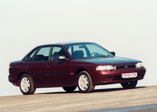 Subaru Legacy (1996).
