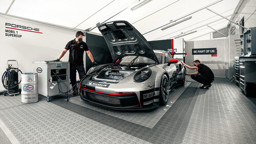 Synthetischer Sprit für Porsche 911 Supercup.