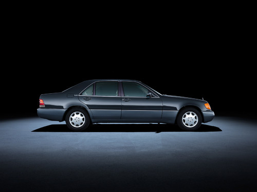 Techno Classica 2013: Mercedes-Benz S-Klasse der Baureihe 140 (1991 bis 1998). Im Bild ein 600 SEL aus dem Jahr 1991.