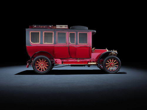 Techno Classica 2013: Mercedes-Simplex 60 PS aus dem Jahr 1904. Im Bild der elegante und luxuriöse Reisewagen aus dem persönlichen Besitz von Emil Jellinek.