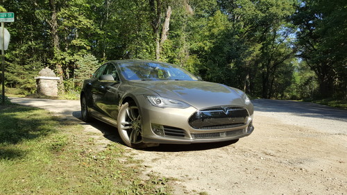 Tesla Model 3, vor dem Facelift..