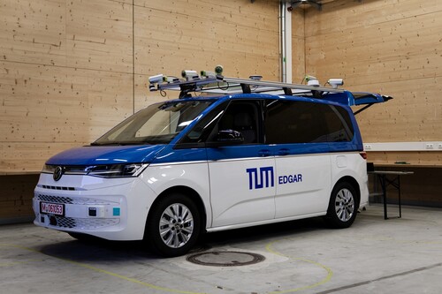 Testfahrzeug Edgar der TU München zur Erprobung von Software für autonomes Fahren.