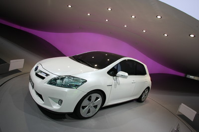 Toyota Auris HSD Hybrid.