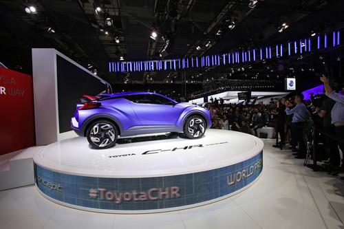 Toyota C-HR Concept.