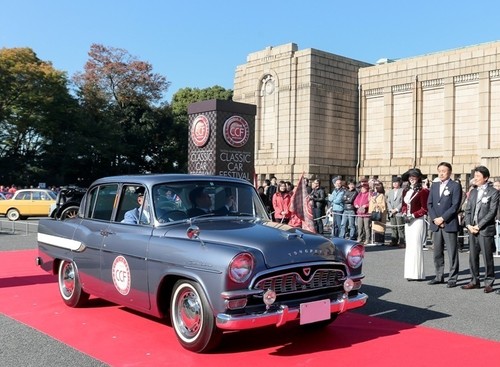 Toyota Classic Car Festival: Toyopet Crown RS 21 (1961).