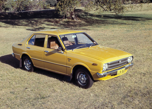 Toyota Corolla (1974–1978).