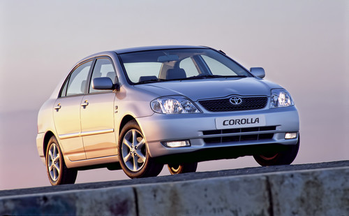 Toyota Corolla (2000–2006).