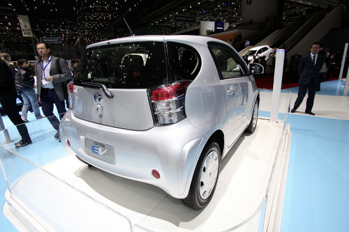 Toyota iQ EV.