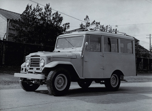 Toyota Land Cruiser 20 J2 (1958).