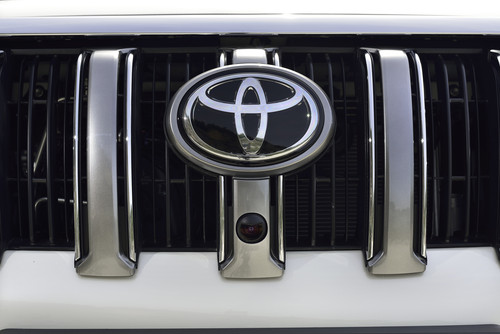 Toyota Land Cruiser.