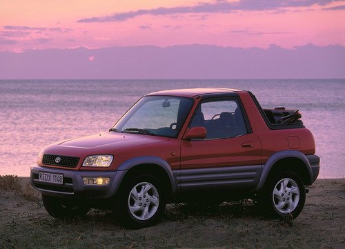 Toyota RAV4 (1998).