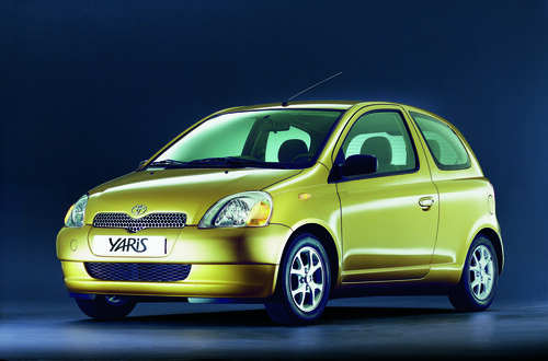 Toyota Yaris (1999–2005).