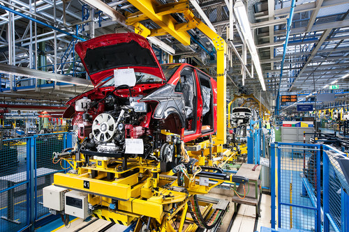 Transporterproduktion im spanischen Mercedes-Benz-Werk Vitoria.