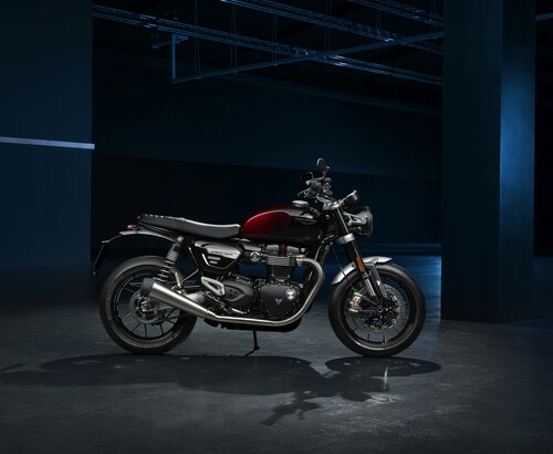 Triumph Speed Twin 1200 „Red Stealth Edition“.