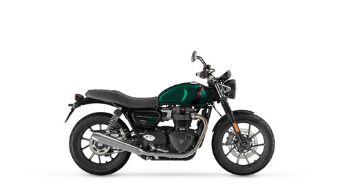 Triumph Speed Twin 900 in Competition Green &amp; Phantom Black.