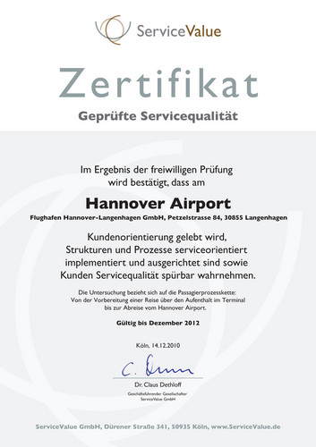 TÜV-Zertifikat des TÜV Saarland für den Hannover Airport.