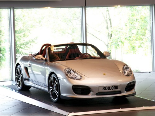 Über 300 000 Porsche Boxster und Cayman produziert.