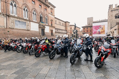 Unter dem Motto „#WeRideAsOne“ trafen sich Ducati-Fahrer in über 40 Ländern weltweit (hier im italienischen Bologna, der Heimat des Motorradherstellers).