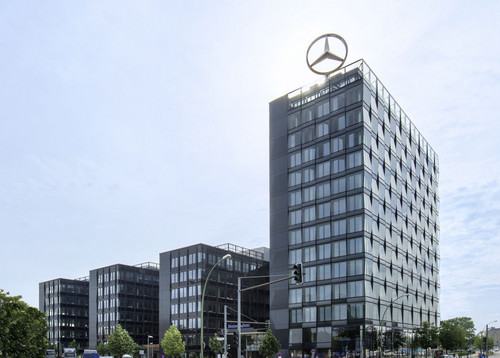 Unternehmenszentrale für den Mercedes-Benz Vertrieb Deutschland in Berlin.