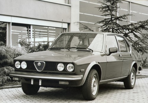 US-Version: Alfa Romeo Alfetta 2.0 Li (1978-1981).