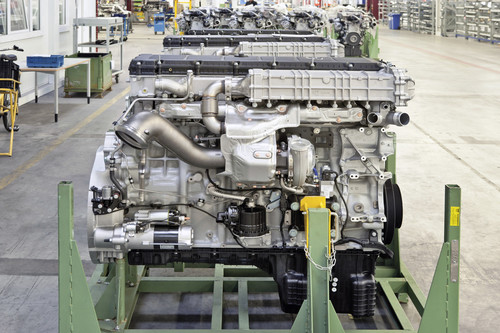 Versandfertig: Heavy-Duty-Motoren aus dem Mercedes-Benz-Werk Mannheim.
