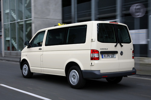 Volkswagen Caravelle Taxi.