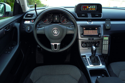 Volkswagen Passat Variant als Notarzteinsatzfahrzeug.