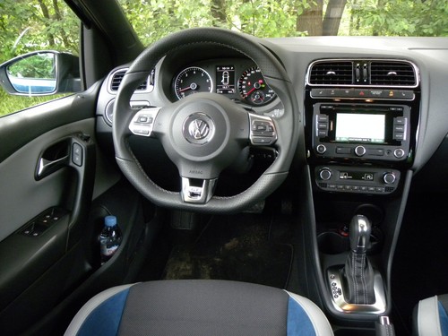 Volkswagen Polo Blue GT.