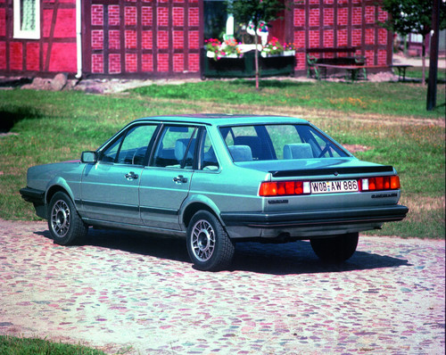 Volkswagen Santana (1983).