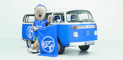 Volkswagen T2 Schalke-Bulli „Charly“.