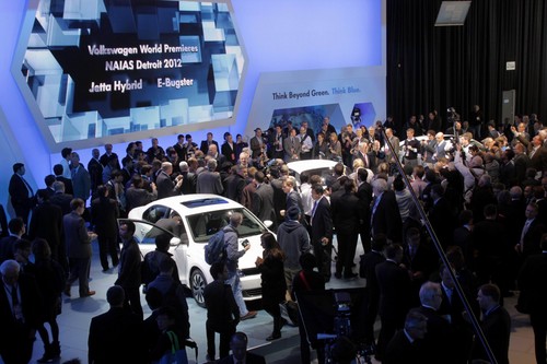 Volkswagen zeigt auf der NAIAS zwei Weltpremieren: Jetta Hybrid und E-Bugster.