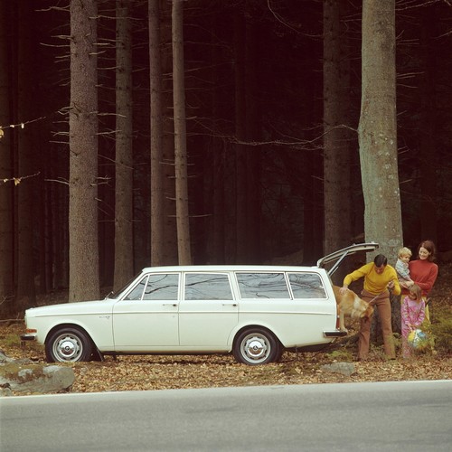 Volvo 145 (1967).