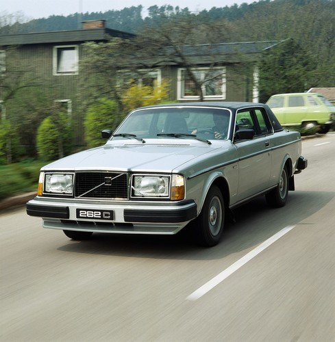 Volvo 262 C (1980).