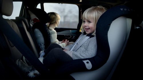 Volvo-Kindersitz.