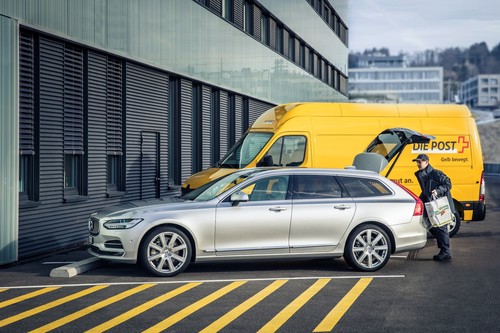 Volvo-Service „In-car Delivery“: Paketzustellung direkt ins Auto.