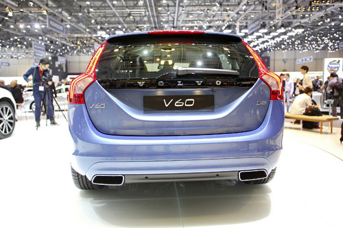 Volvo V60.