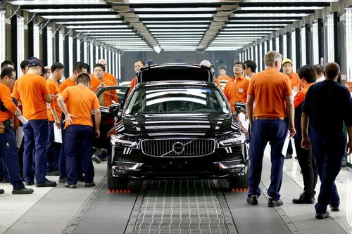 Vorserienproduktion des Volvo S90 im chinesischen Volvo Werk Daqing.
