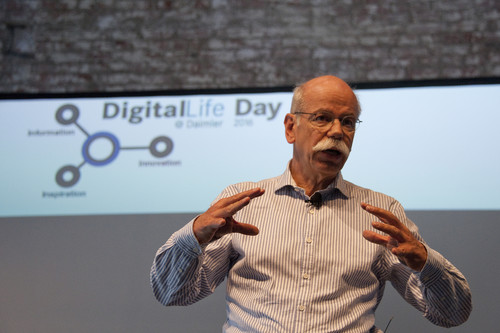 Vorstandsvorsitzender Dr. Dieter Zetsche beim Daimler Digital Life Day 2016. 