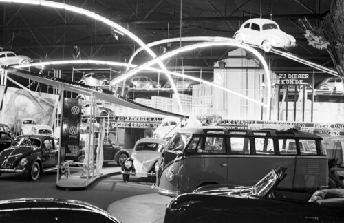 VW Bulli &quot;Samba&quot;, Weltpremiere auf der IAA 1951.