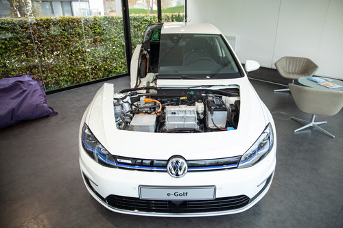 VW e-Golf als Schnittmodell.