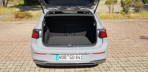 VW Golf 1.5 e-TSI.